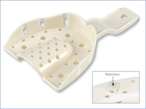 ŁYŻKA WYCISKOWA PLAST. Hager dolna Nr.3 (duża)