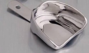 ŁYŻKA SANECZKOWA METAL. Zhermack górna Nr.3 (mała)